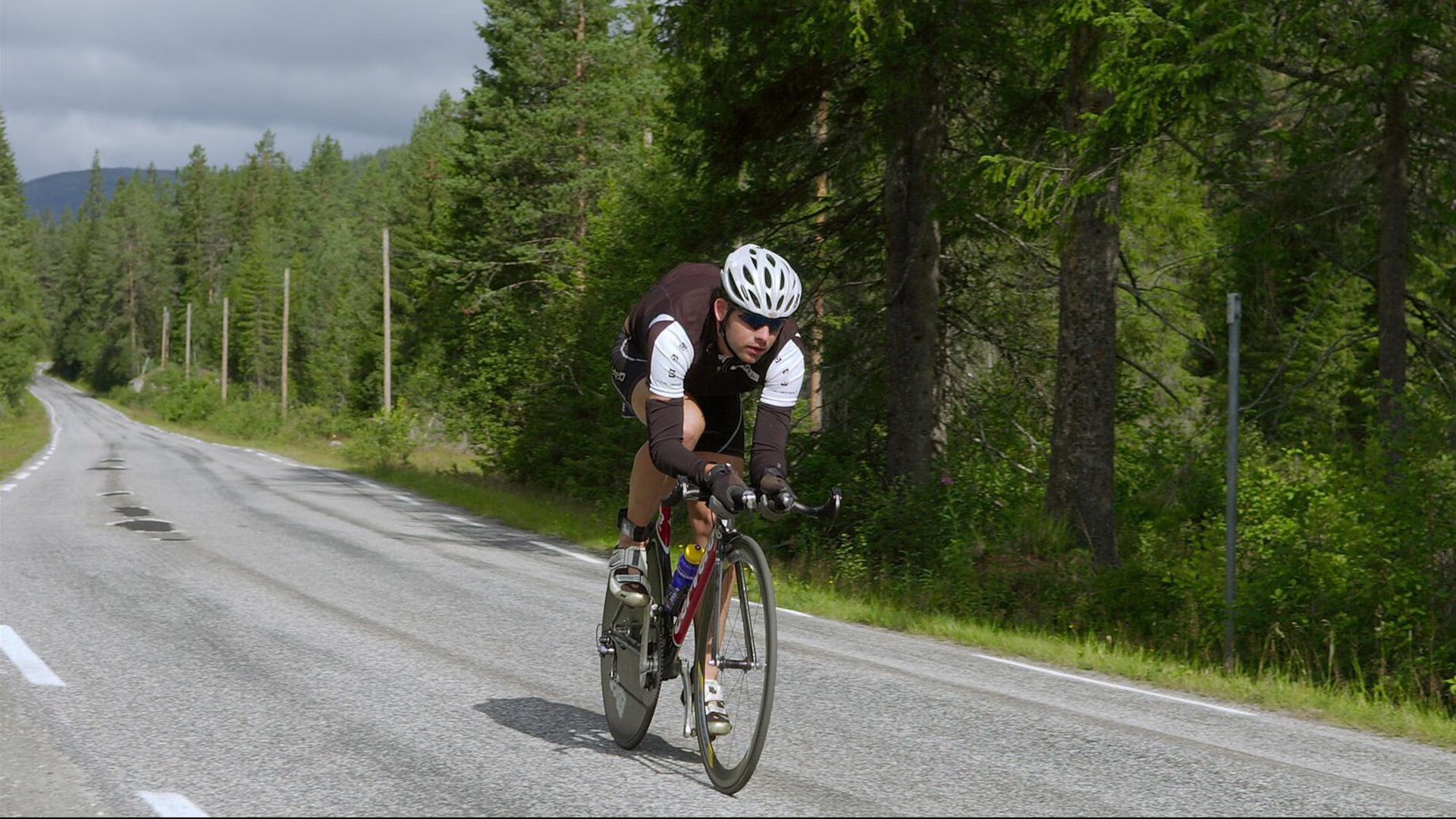 开云体育APP下载-法网完胜,当古典红土击碎商业幻梦,兹维列夫印证网球的终极答案