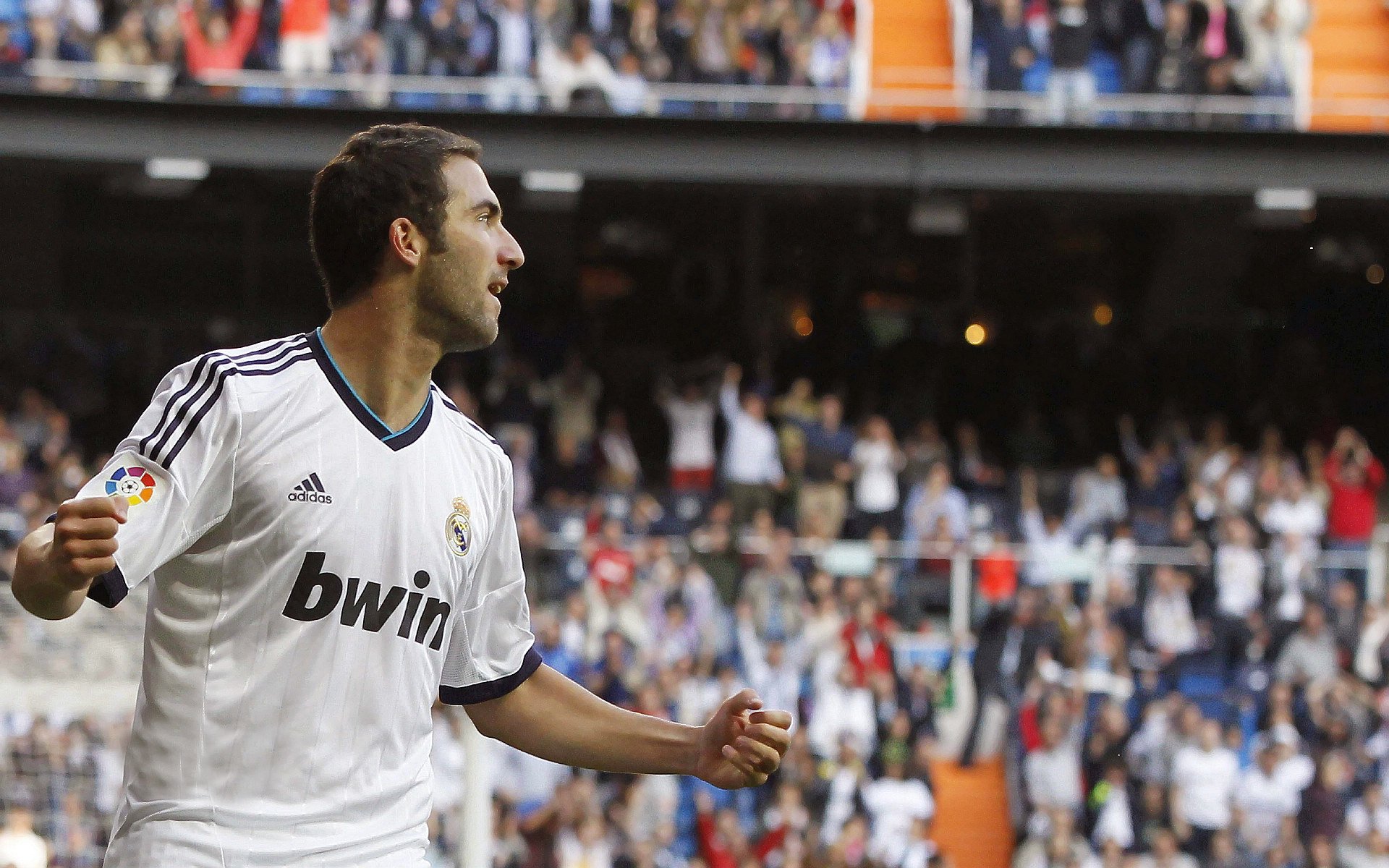 开云体育直播-从红土到草地,卡萨-鲁德在温网如何完成一场温柔的革命?